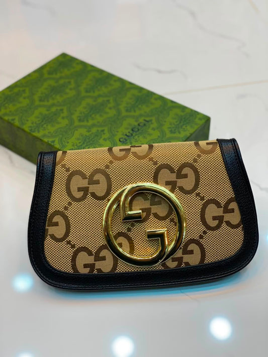 Gucci Blondie Pouch Bag
