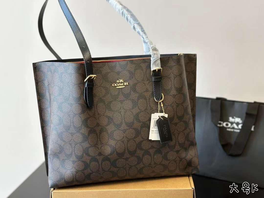 Coach MollieTote Bag with Brand Box in