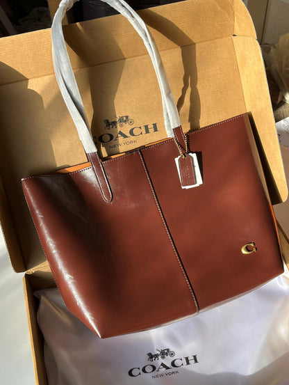 Coach North Tote Bag 32