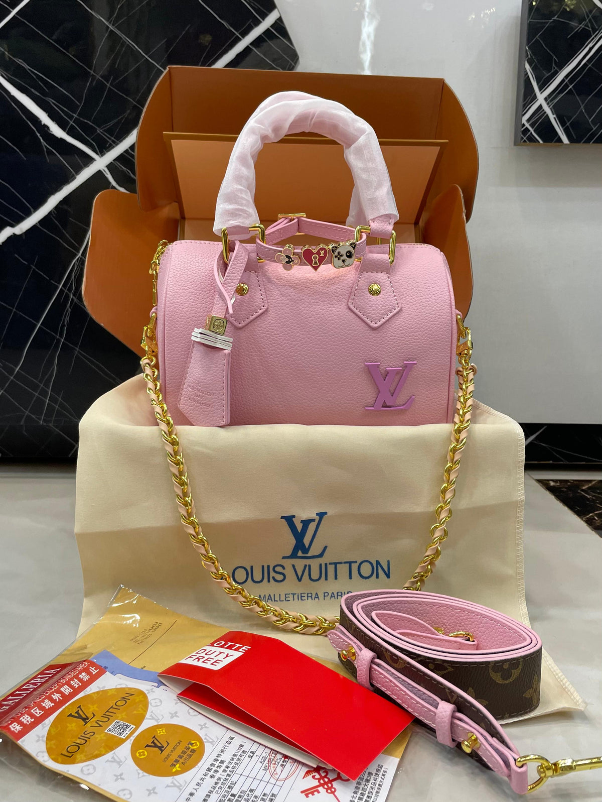 Louis Vuitton Speedy 18 Bandoulière | LV