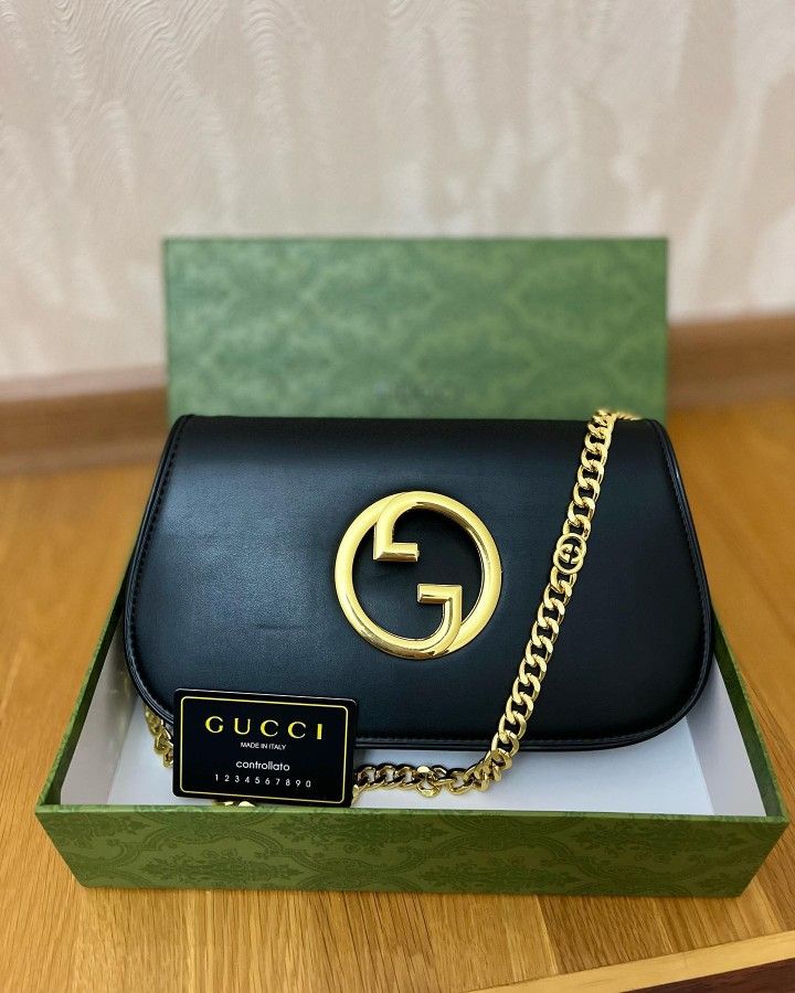 Gucci Blondie Medium Shoulder Bag