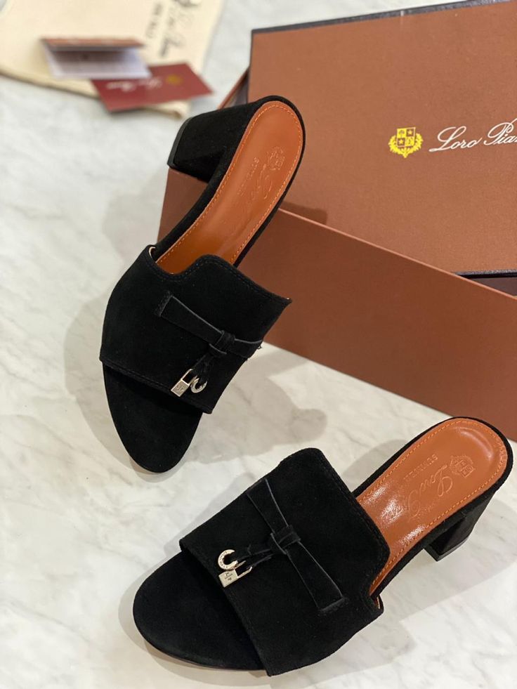 Loro Piana Summer Charms Sandal