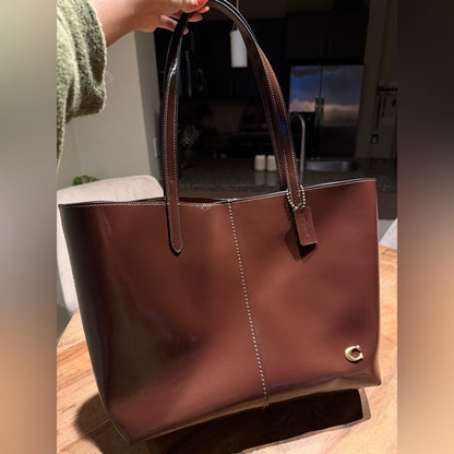 Coach North Tote Bag 32