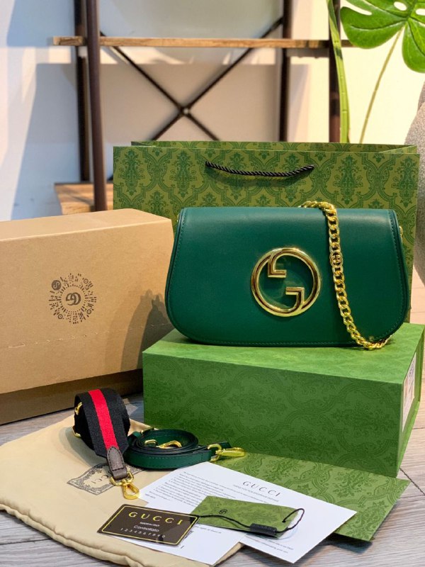 Gucci Blondie Medium Shoulder Bag